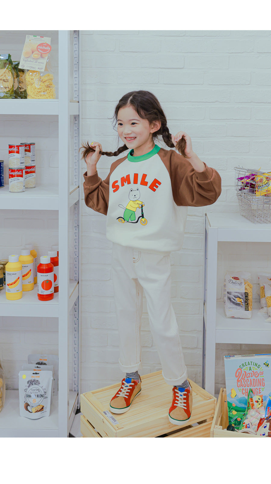 [PRE-ORDER] Kids Straight Cotton Pants with Color Stitch – Comfortable Daily Wear