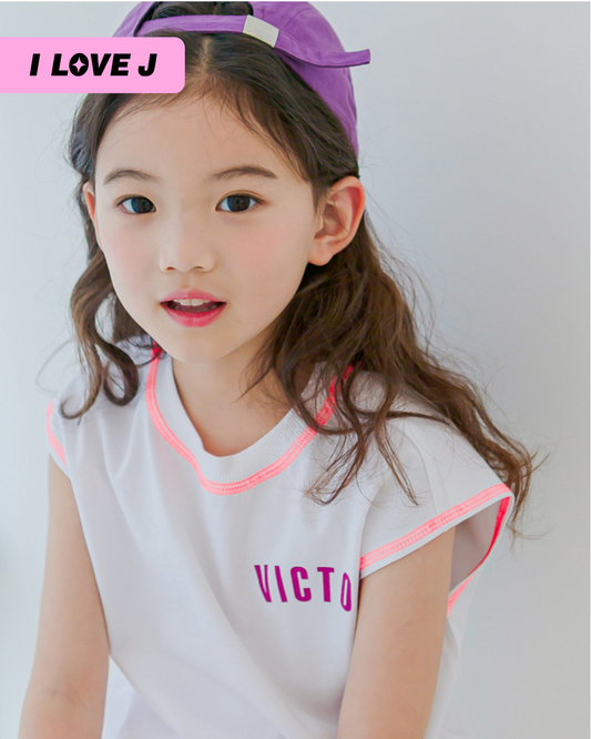 VICTOR Unisex White Sleeveless Shirt