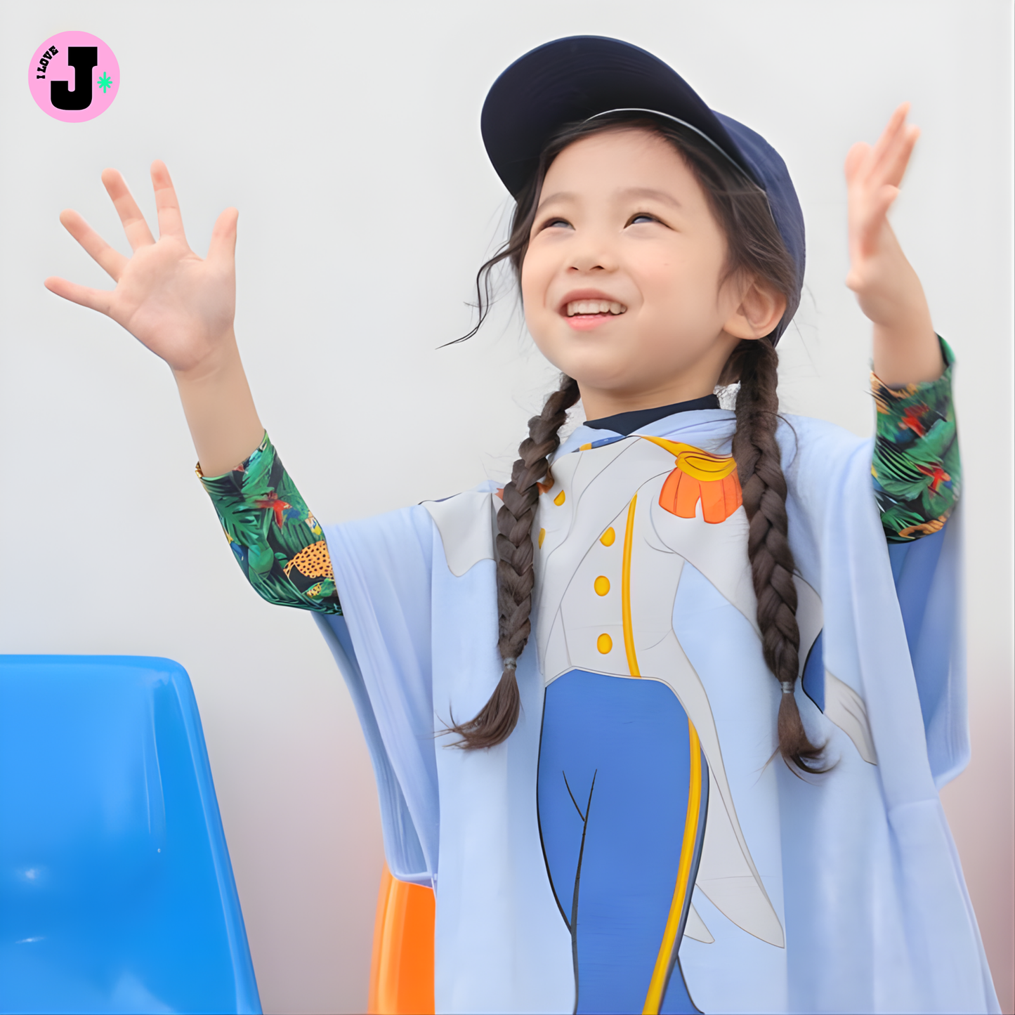 I LOVE J Disney Kids Hooded Towel with Hooded Cape Unisex | Ages 6–8
