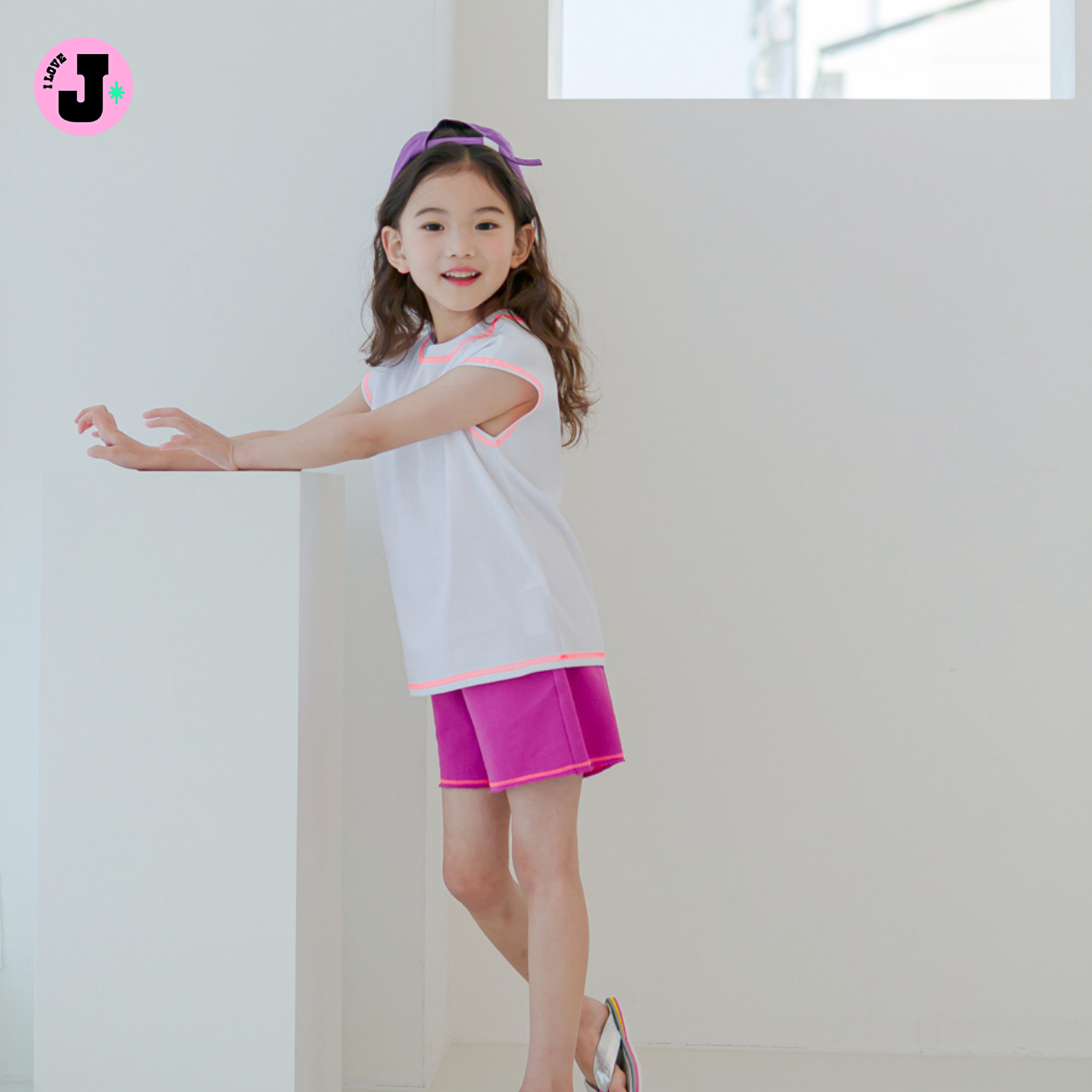 I LOVE J Kids “VICTOR” Printed Unisex White Sleeveless Shirt  | Ages 3-5