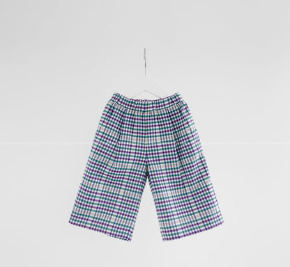 [PRE-ORDER] Kids Unisex Checkered 3/4 Pants – Stretch Plaid Cropped Trousers
